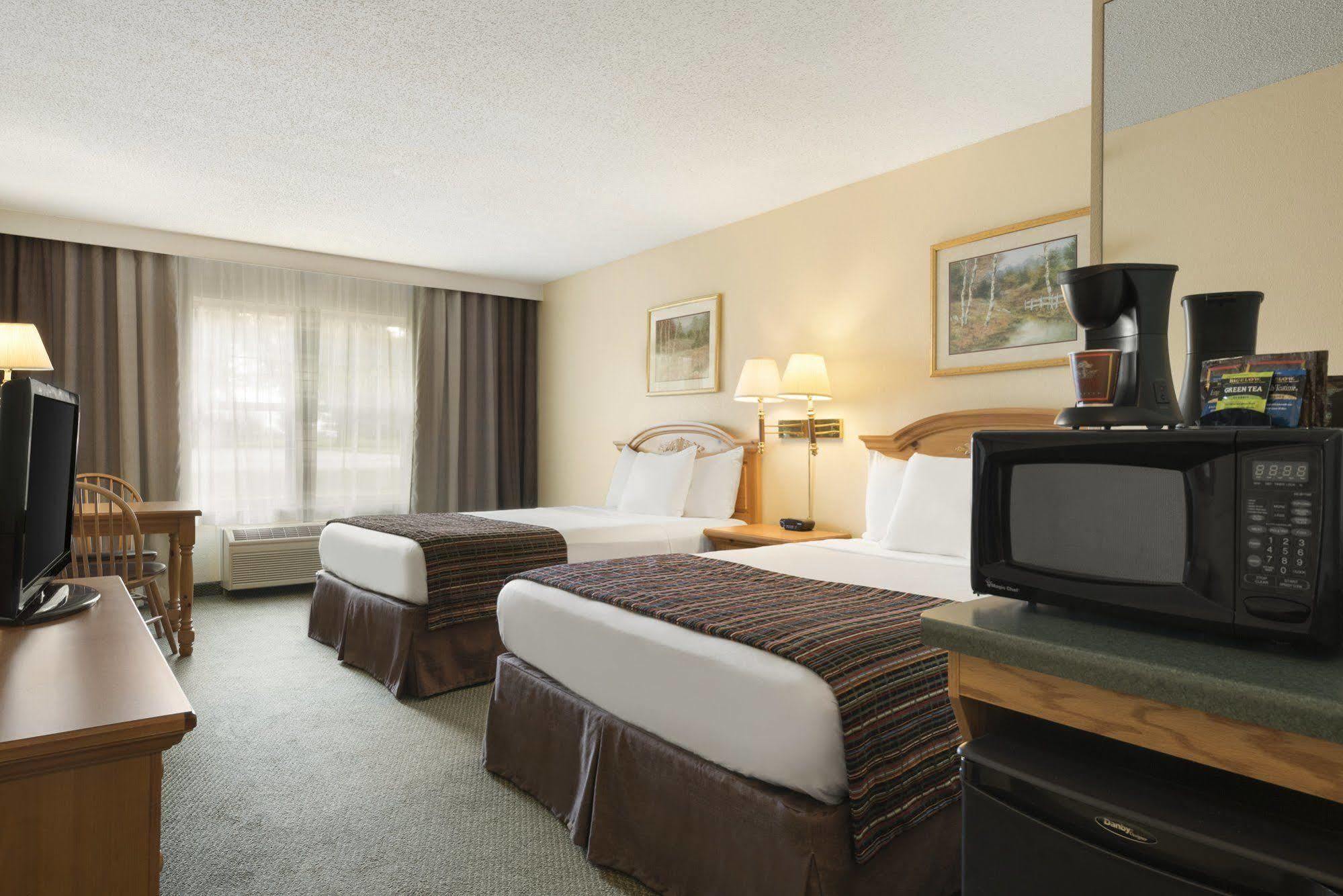 Country Inn & Suites By Radisson, Mason City, Ia Exterior foto